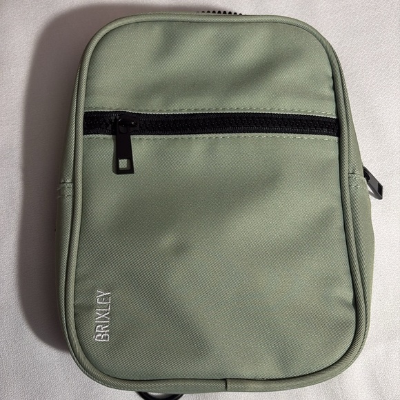 Brixley Women's Sage Crossbody, Fanny Pack, Shoulder Sling Bag - New! - Picture 2 of 6